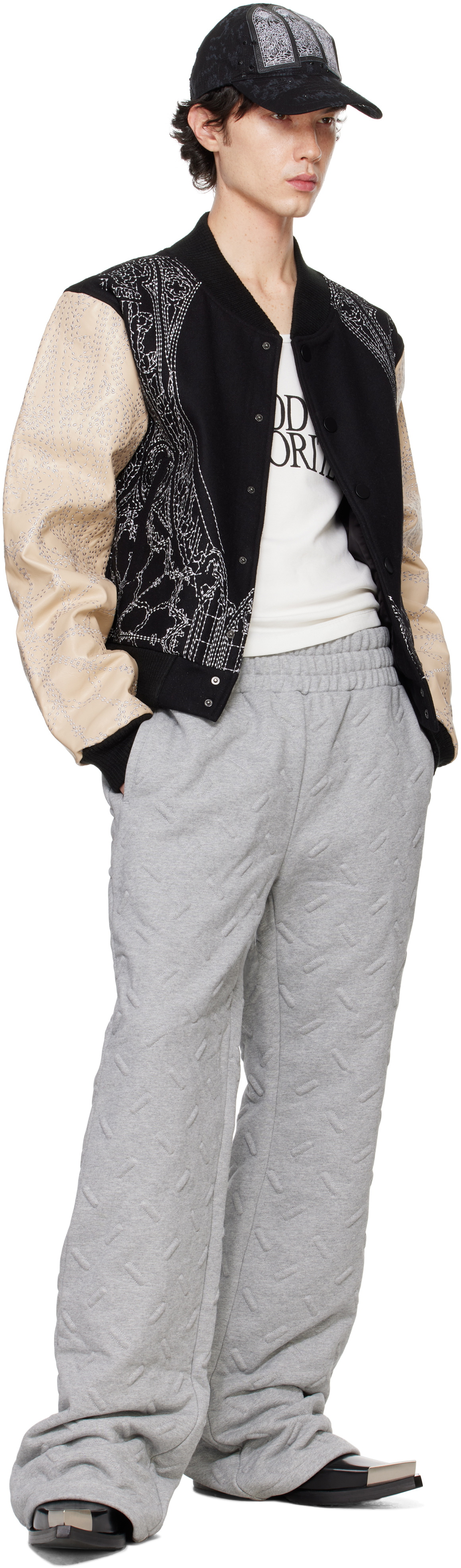 Who Decides War Gray Thread Plate Sweatpants