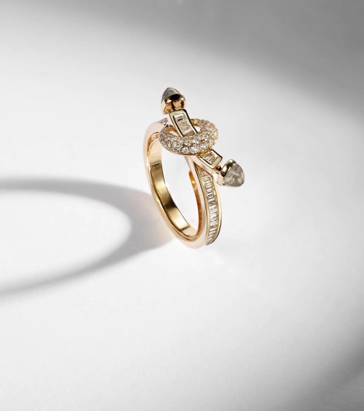 Ananya Chakra 18kt gold ring with diamonds and quartzes