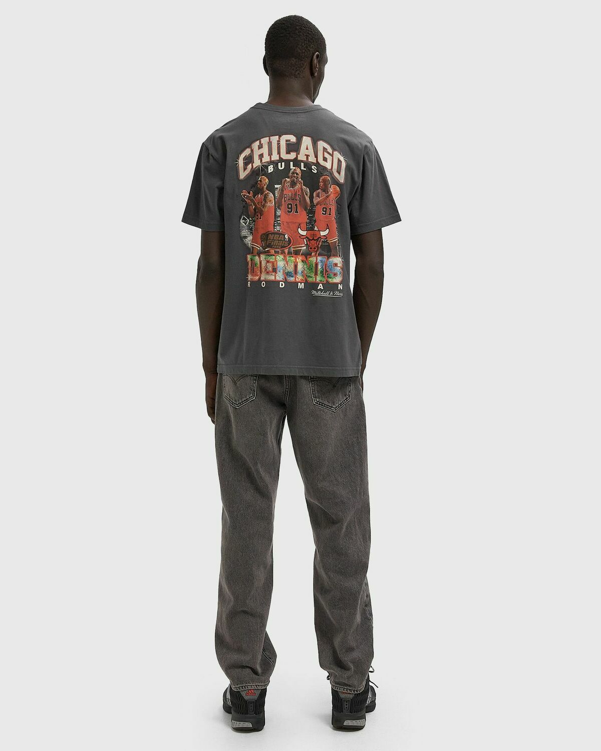 Mitchell & Ness NBA CHAMPIONSHIP PLAYER TEE CHICAGO BULLS 1996 DENNIS RODMAN Black Mens Shortsleeves/Team Tee