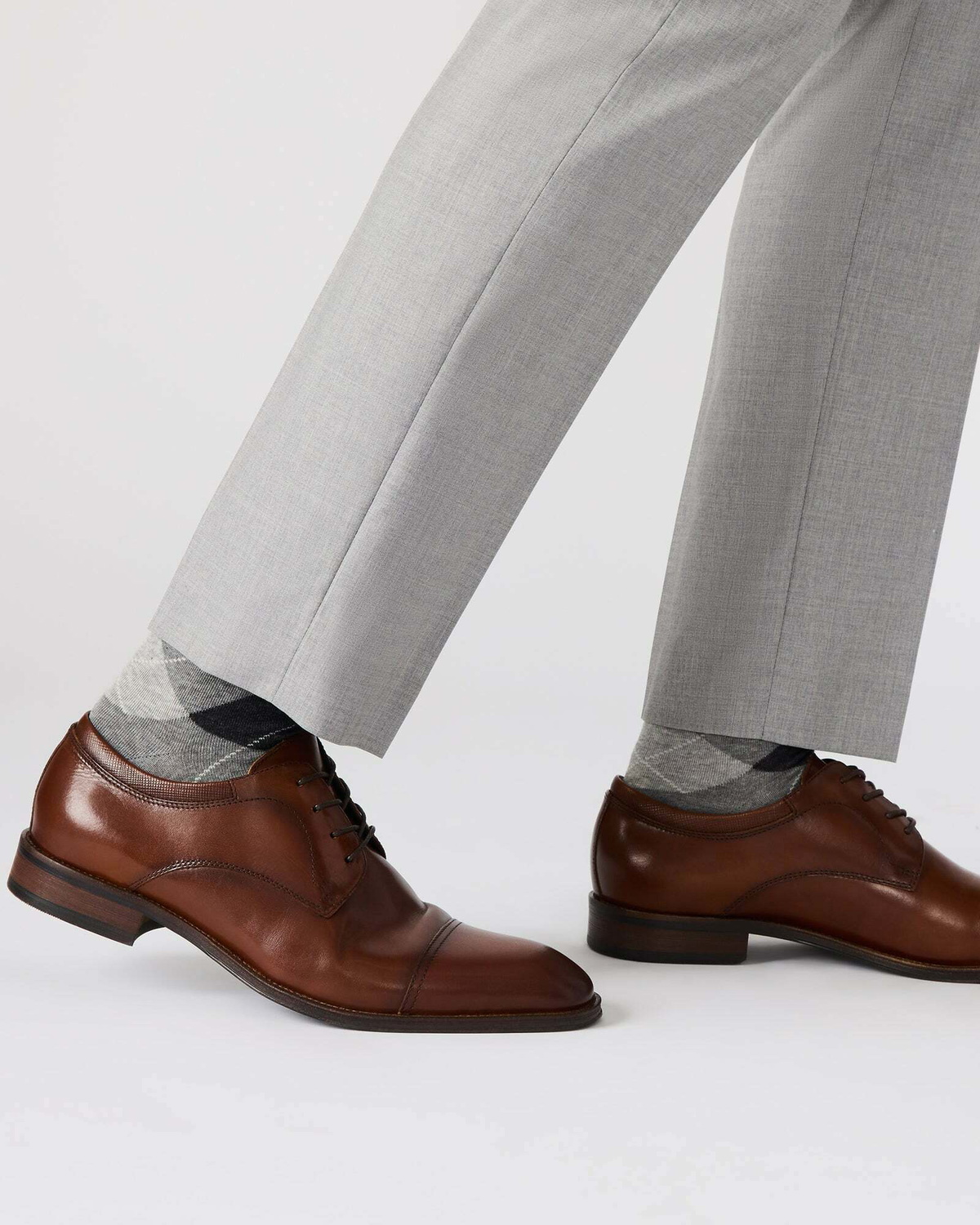 Steve Madden Hasen Dress Shoes in Tan