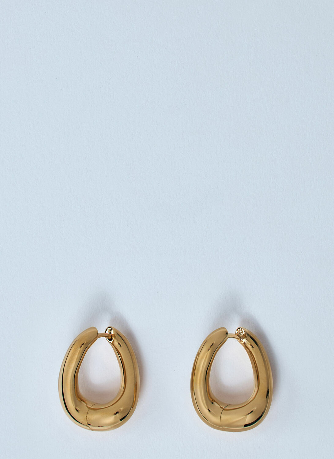 Tom Wood Twist Hoop Earrings