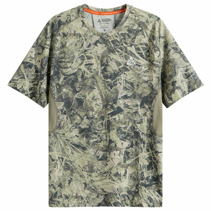 Photo: Nike Men's ACG Solar Chase Camo Top in Sequoia. Light Army/Summit White