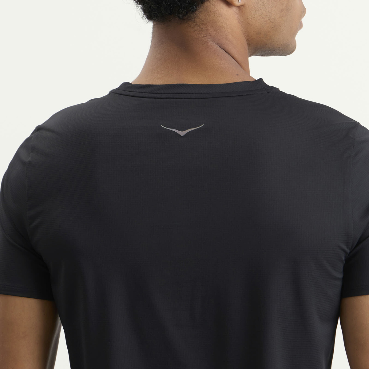 HOKA ONE ONE Men's Everyrun Short Sleeve in Black