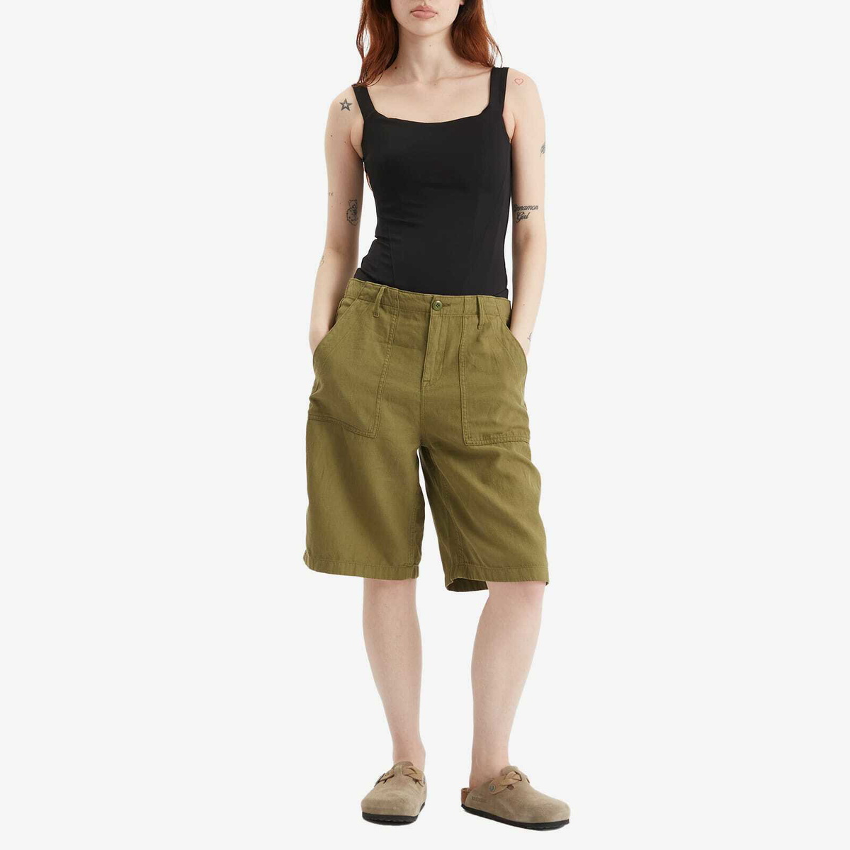 Good American Women's Lite Linen Bermuda Short in Martini Olive