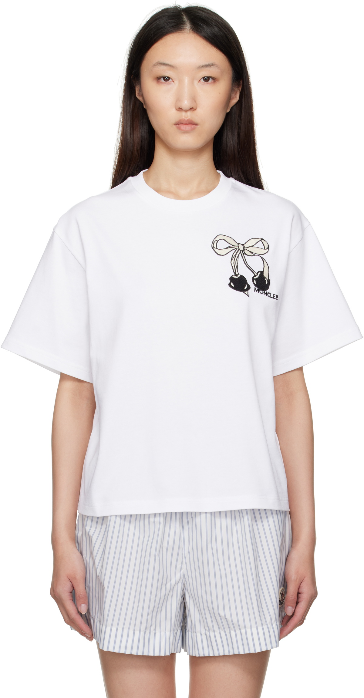 Moncler Tシャツ  Cherry Logo Cotton T-Shirt ★関税込 24343309_54396781_1000.jpg