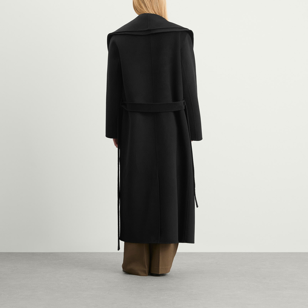 Róhe Women's Signature Double-Faced Scarf Coat With Belt in Black