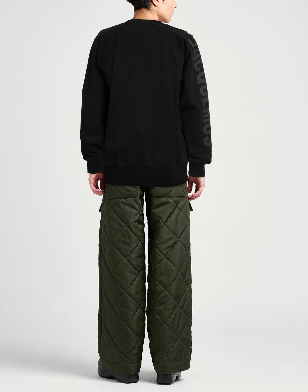 Jacquemus Mens Sweatshirt in Black