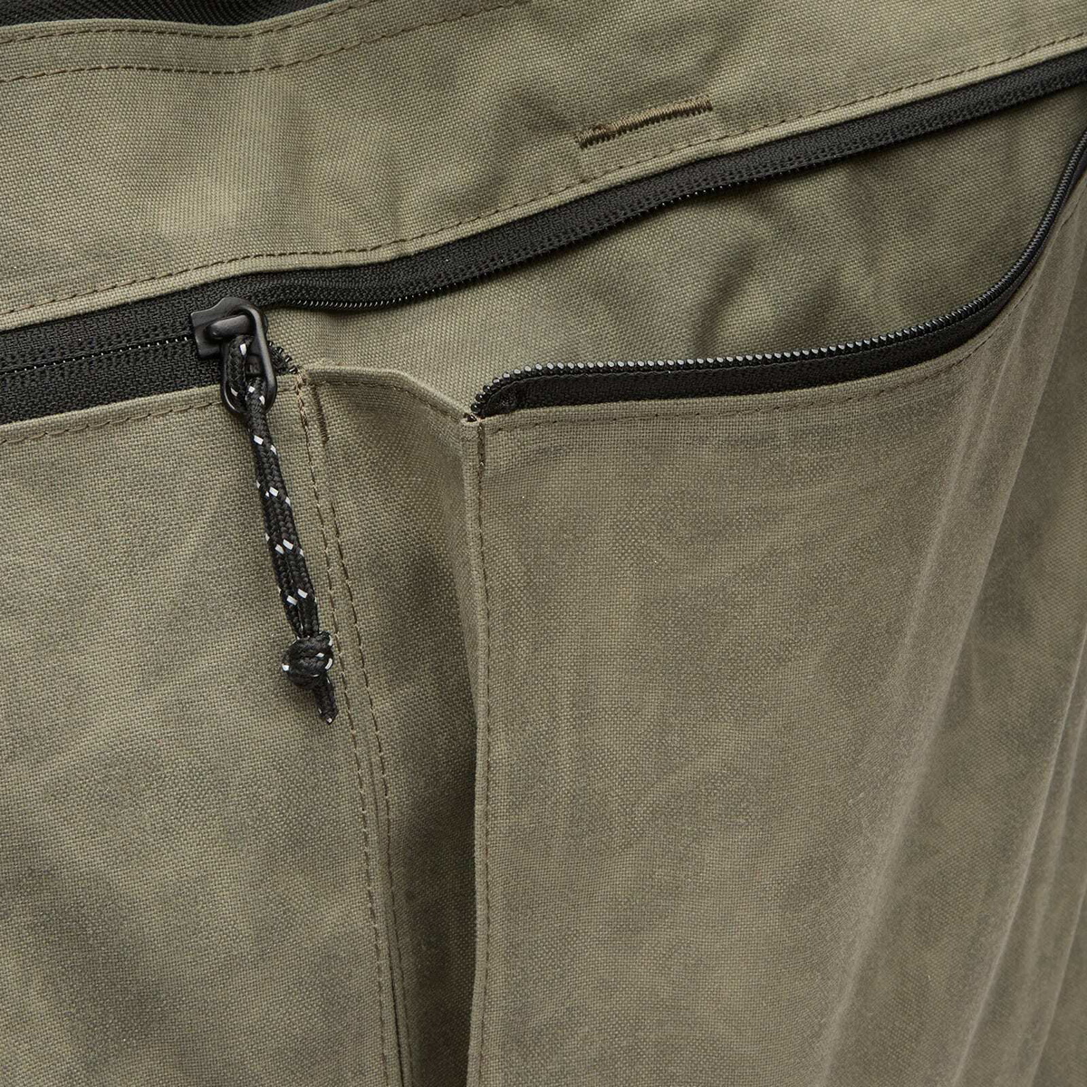 Db Journey Roamer Utility Tote Bag - 32L in Forest Green 