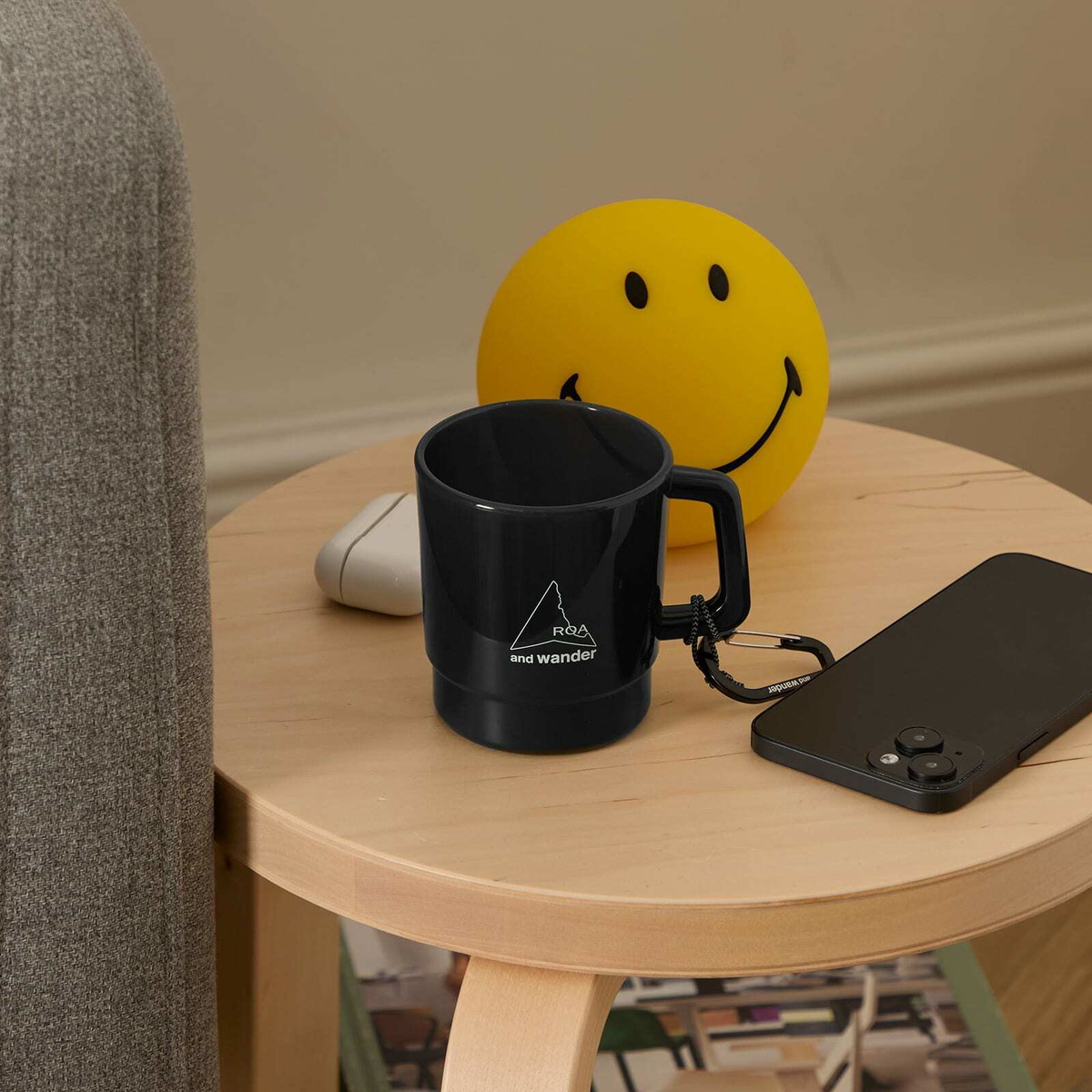and wander Men's x ROA Logo Mug in Black 