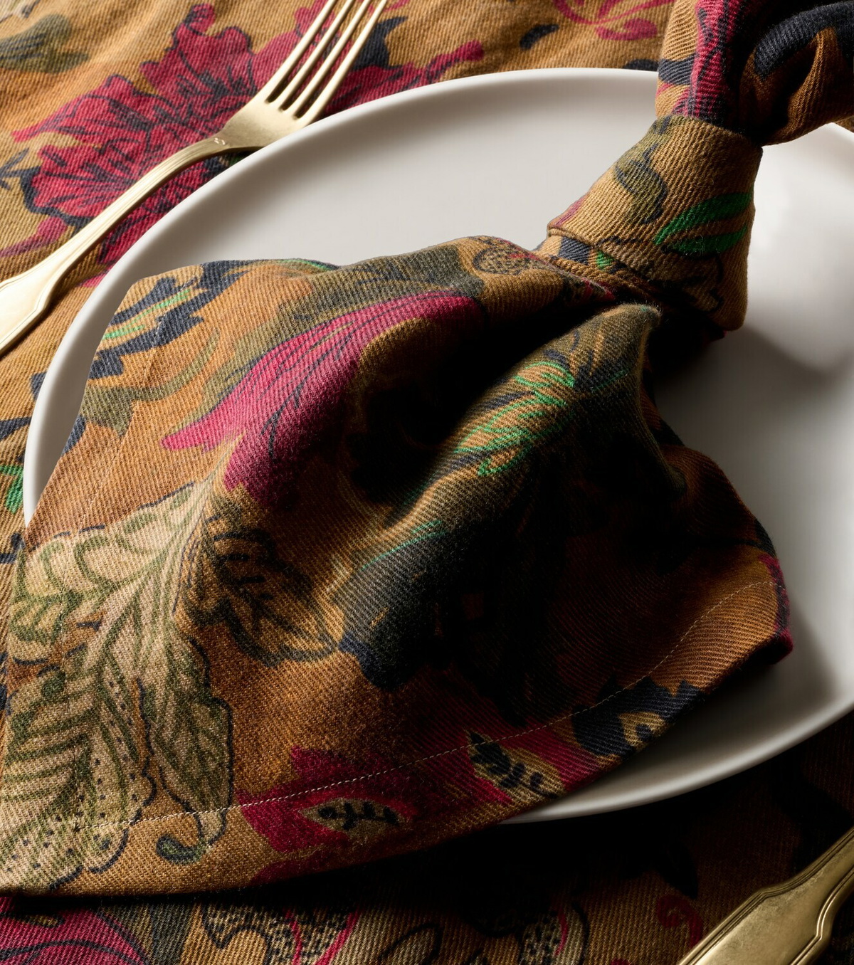 The House of Lyria Tigide set of 2 floral linen napkins