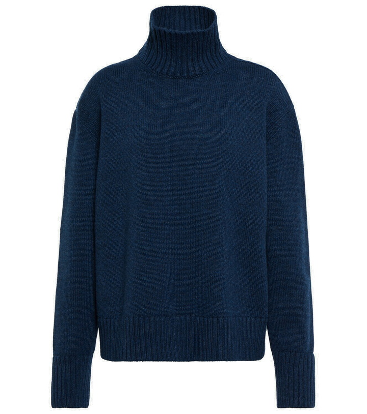 Photo: Loro Piana Dolcevita cashmere sweater