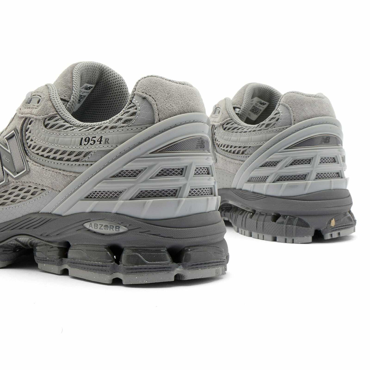 New Balance 1954R Sneaker in Slate Grey/Castlerock