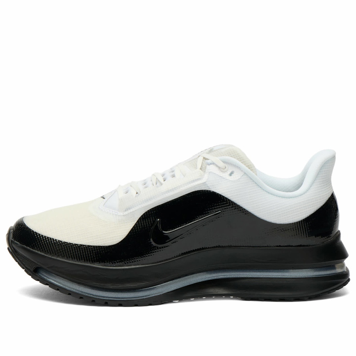 Photo: Nike Pegasus Premium Sp Sneaker in White/Black
