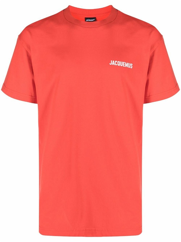 Photo: JACQUEMUS - Le T-shirt Jacquemus