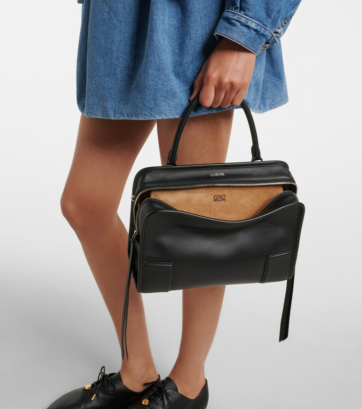 Loewe Amazona 180 Medium leather top-handle bag