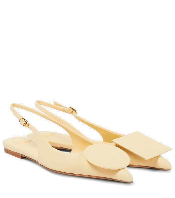 Photo: Jacquemus Les Slingbacks Duelo Plates leather flats