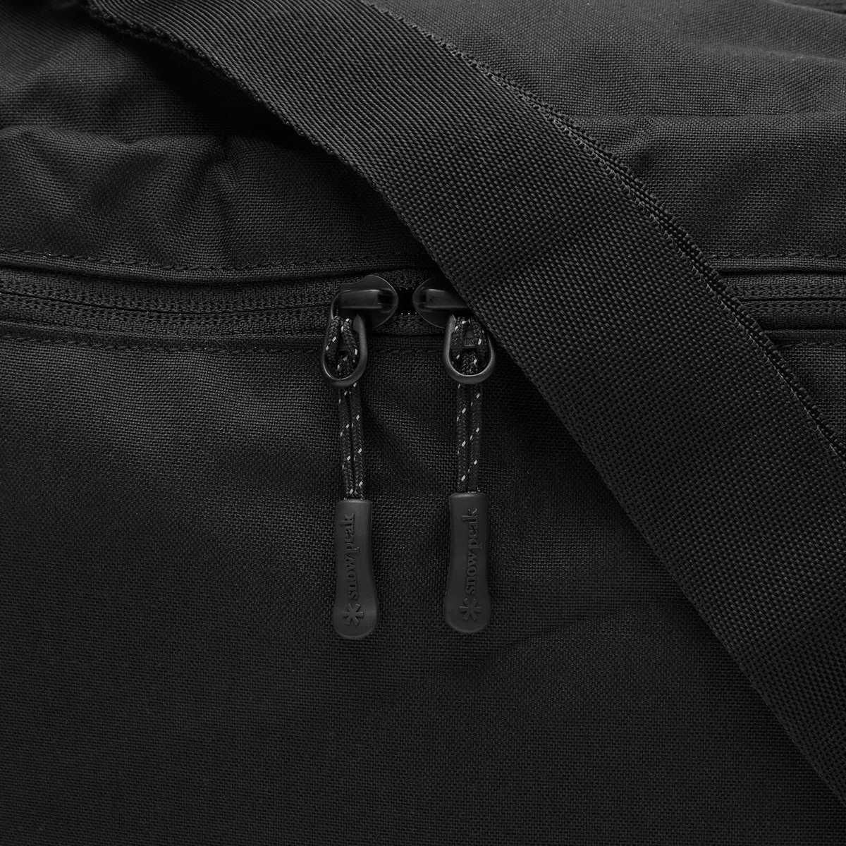 Snow Peak Men's Everyday Use Middle Shoulder Bag in Black 