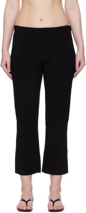 Photo: AMOMENTO Black Knit Capri Leggings