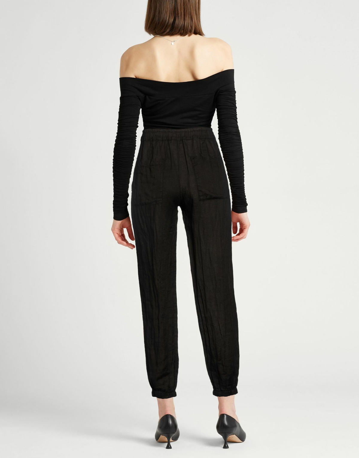 Crossley Womens Pants in Black