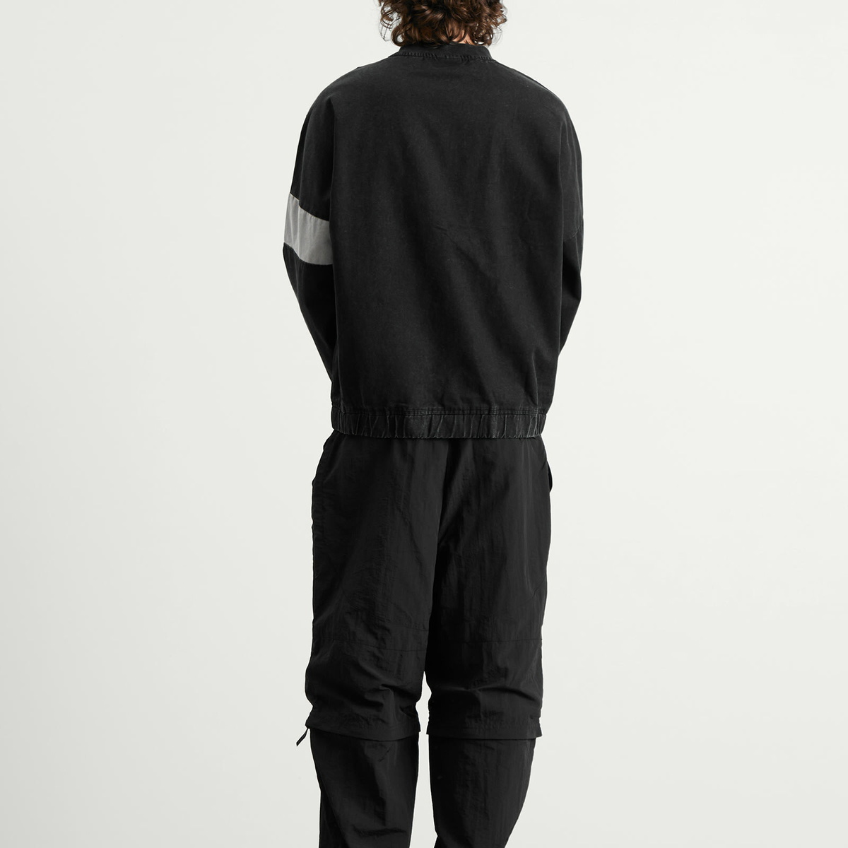 Umbro Men's Washed Diamond Drill Sweat in Black/Ultimate Gray