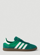 adidas - Universal Sneakers in Green