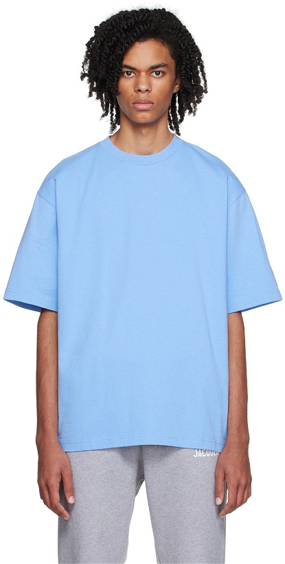 Photo: JACQUEMUS Blue Le Papier 'Le T-Shirt Crabe' T-Shirt