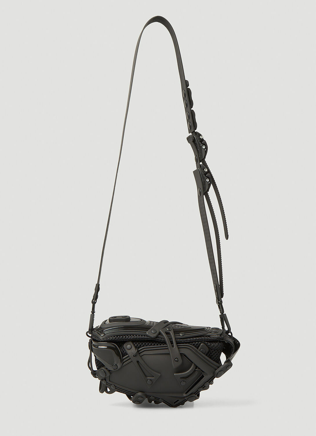 Innerraum Object I14 Smartphone Crossbody Bag