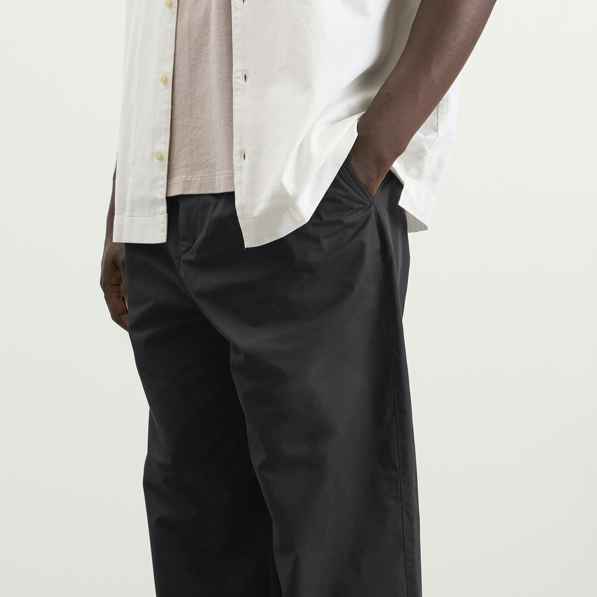 A.P.C. Men's Ricky Pantalon in Black