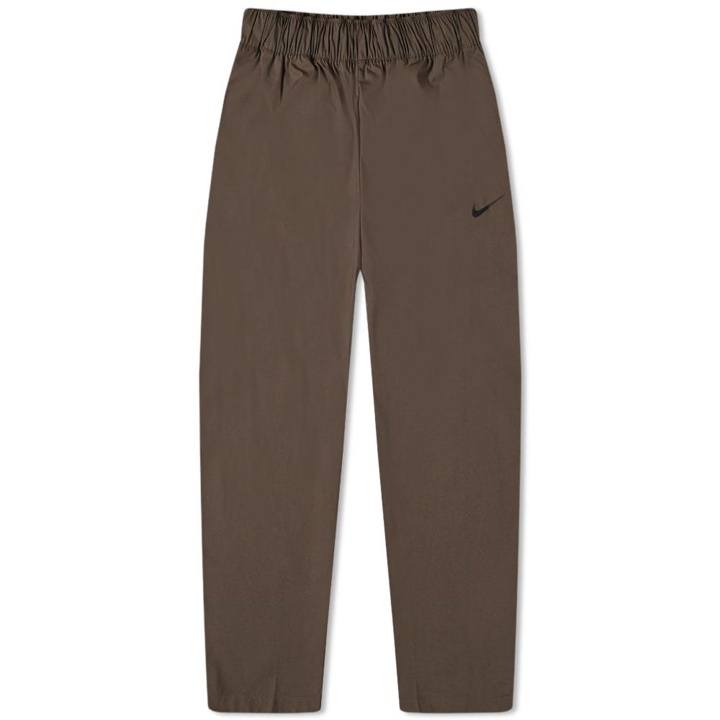 Photo: Nike Essentials Woven Pant