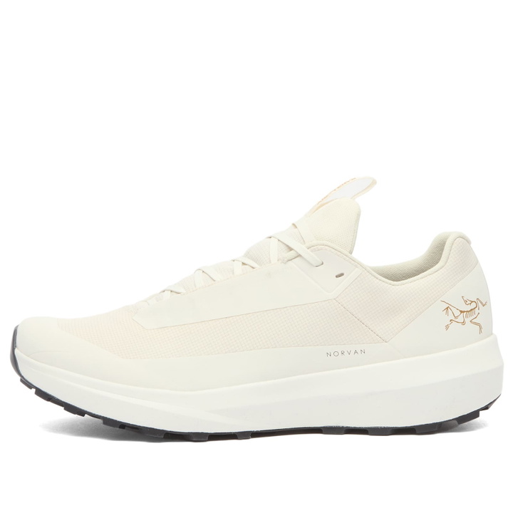 Photo: Arc'teryx Men's Norvan LD 4 Gore-Tex Sneakers in Arctic Silk/Arctic Silk