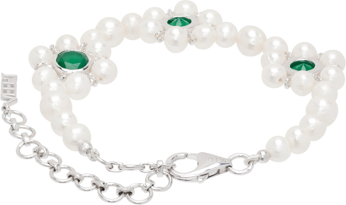 VEERT 'The Trio Flower Pearl' Bracelet