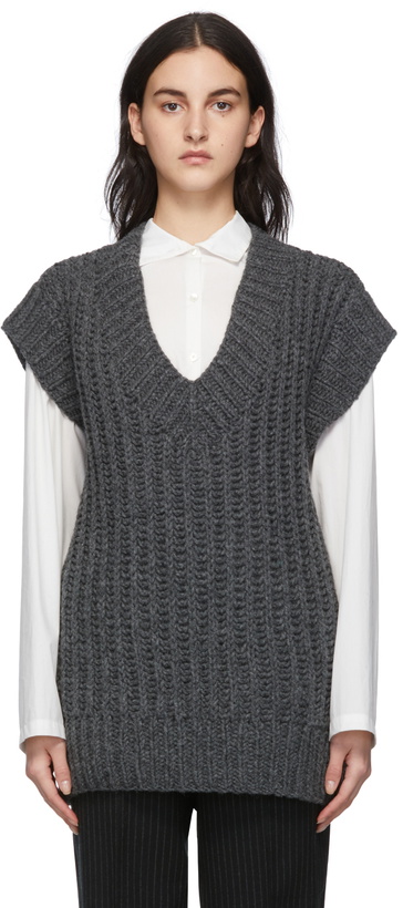 Photo: AMI Paris Grey Hand-Knitted V-Neck Oversize Vest