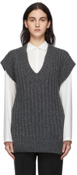 AMI Paris Grey Hand-Knitted V-Neck Oversize Vest