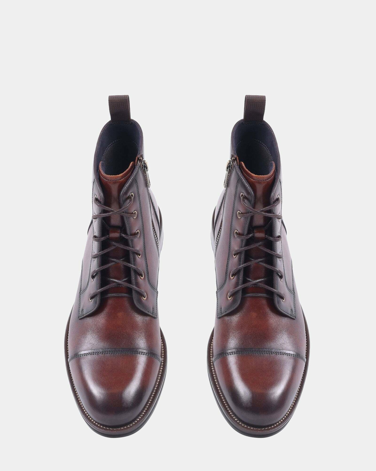 Steve Madden Decanto Boots in Brown