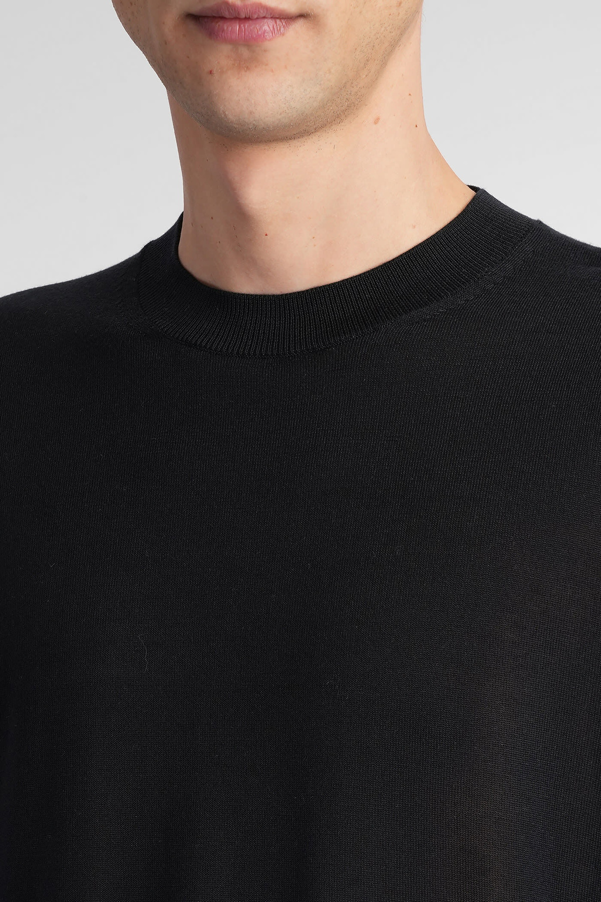 Laneus Knitwear In Black Wool And Polyester