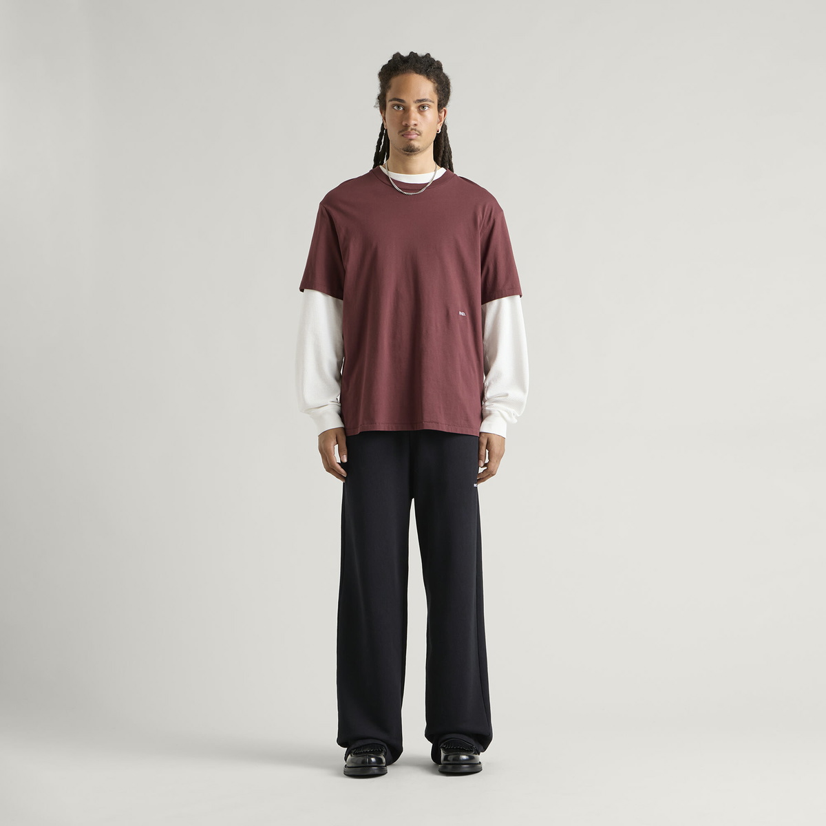 END. Signature T-shirt in Oxblood