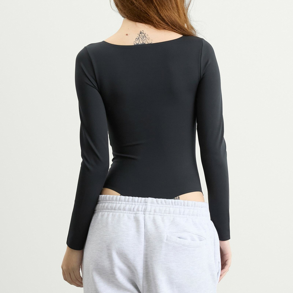 Nike Women's Form Longsleeve Bodysuit in Black/Smoke Grey