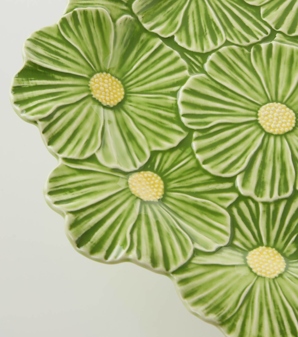 Bordallo Pinheiro Maria Flor Large cake stand