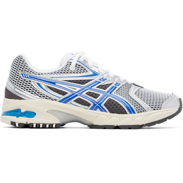 Photo: ASICS White & Black Gel-DS Trainer 14 Sneakers