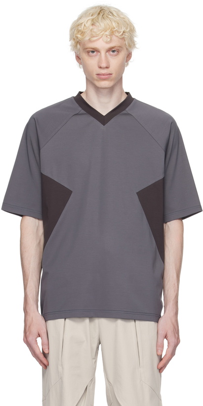 Photo: Uncertain Factor Gray Nose Tackle T-Shirt