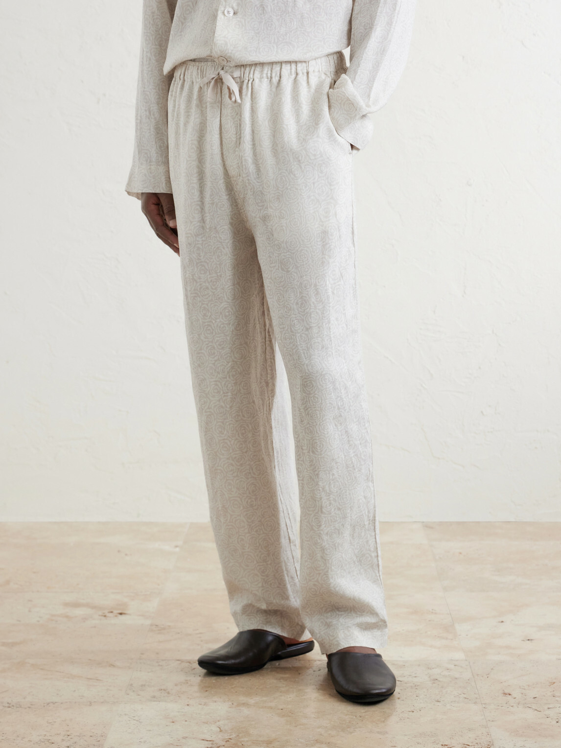 Derek Rose - Milan 31 Printed Linen Pyjama Set - Neutrals