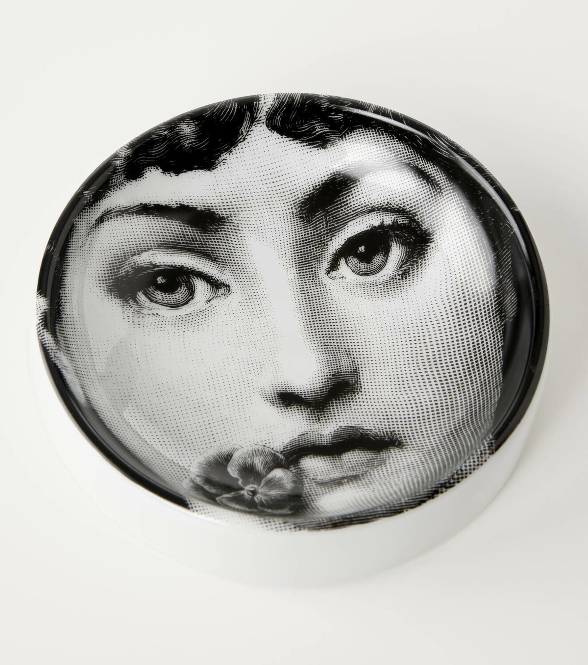 Fornasetti Tema E Variazioni N.137 porcelain ashtray