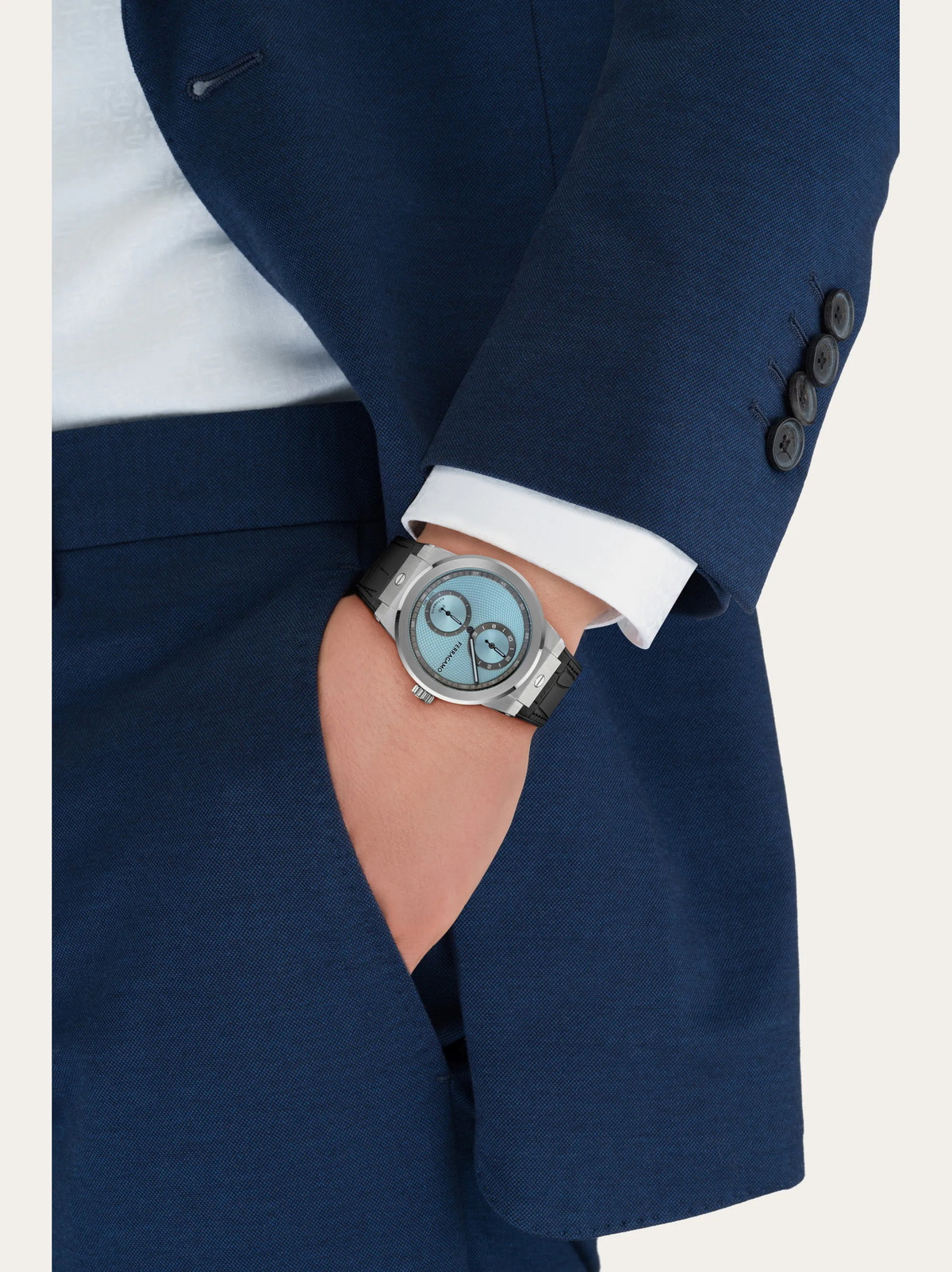 Ferragamo Mens F-80 Auto Manufacture watch in Blue