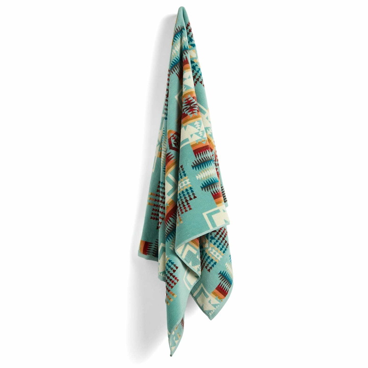 Photo: Pendleton Jacquard Bath Towel in Aqua 