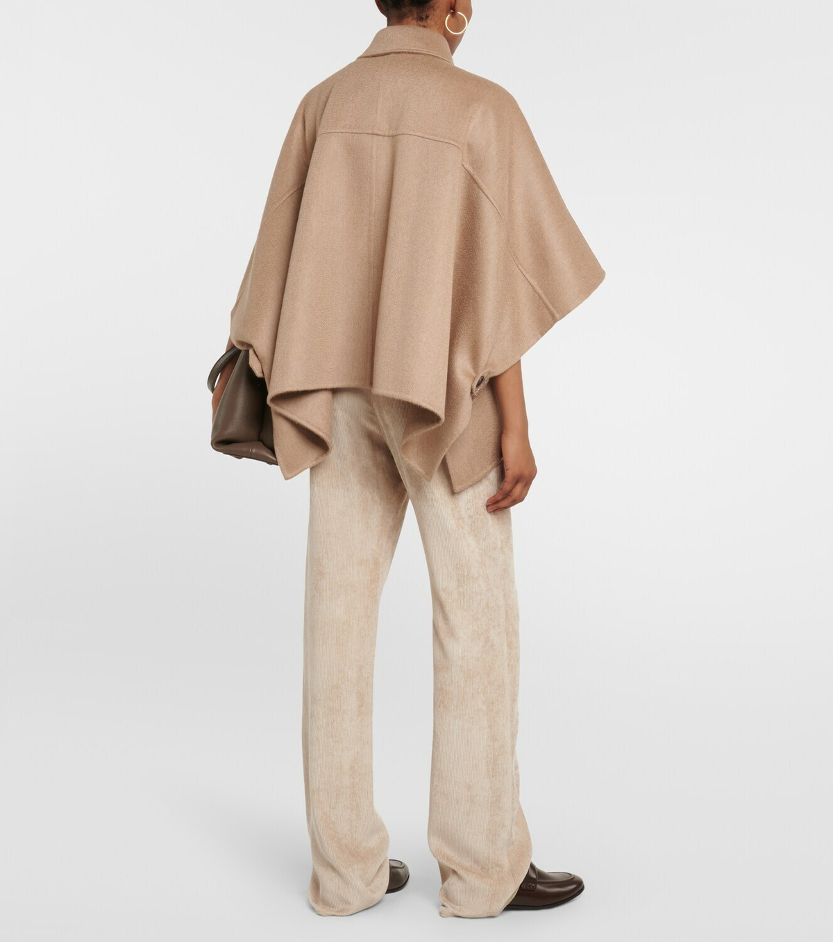 ポンチョ・ケープ BRUNELLO CUCINELLI Women Capes MGD562308C3785 Beige Brunello Cucinelli Cashmere cape Brunello Cucinelli
