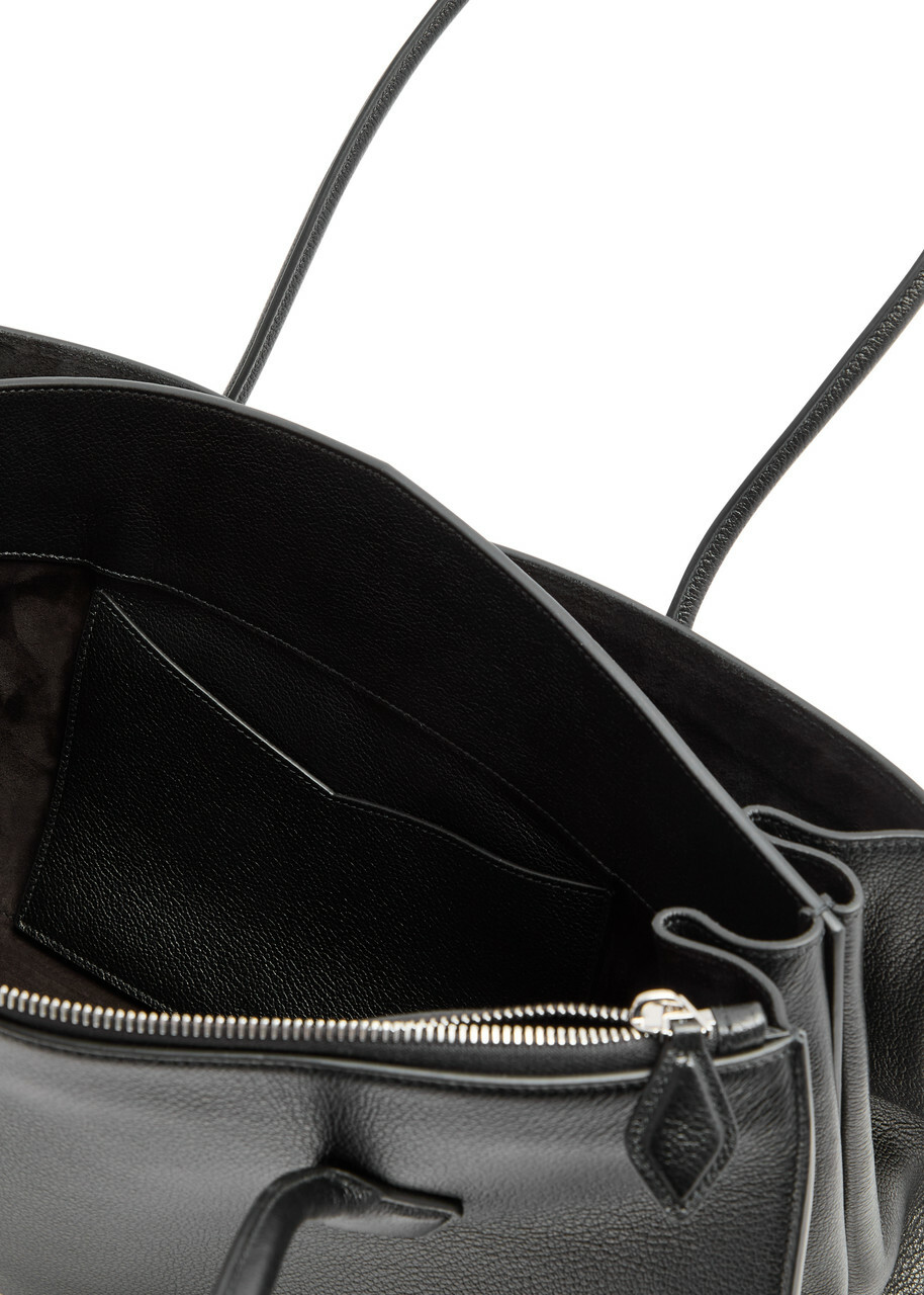 Alaïa Le Teckel Grained Leather Tote - Black - One Size