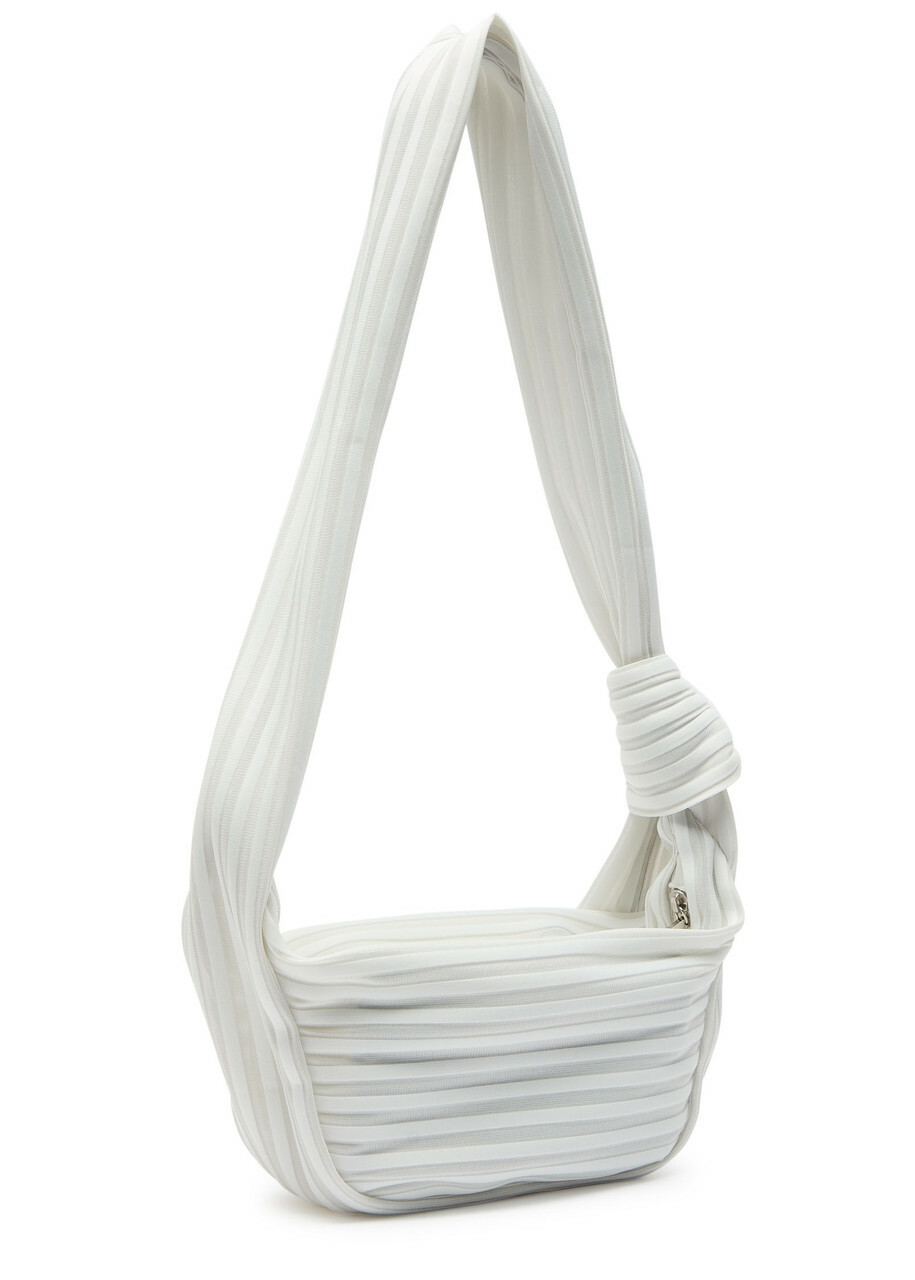 Issey Miyake Linear 58 Striped Mesh bag - Off White - One Size