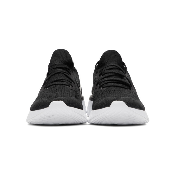 nike epic lux snakeskin