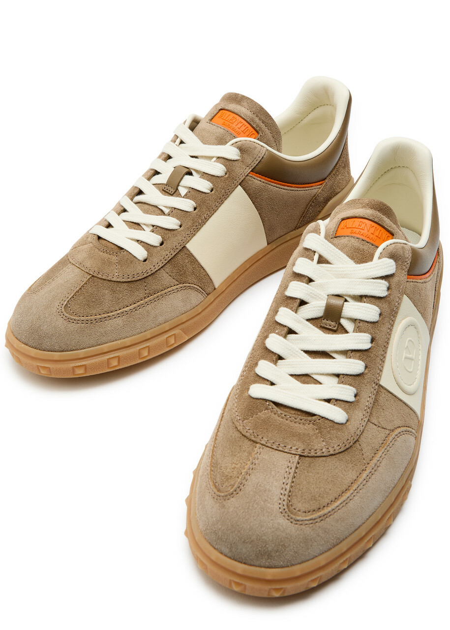 Valentino Garavani Upvillage Panelled Suede Sneakers Beige