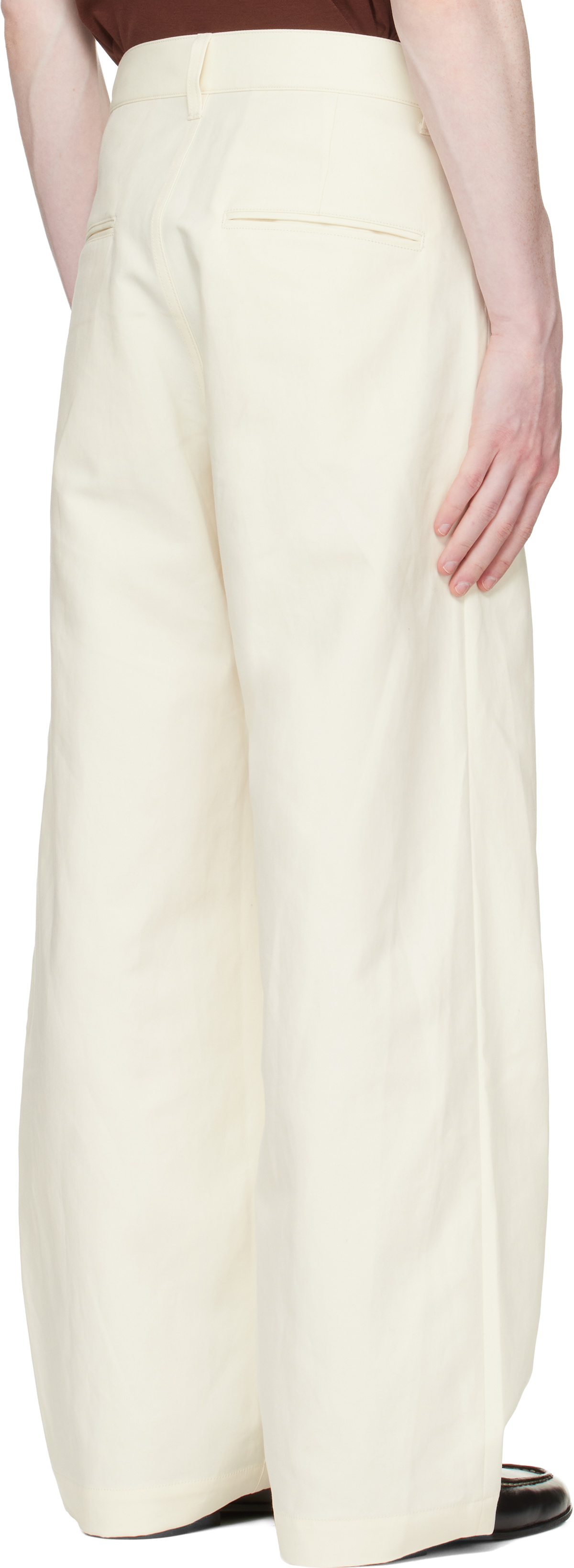 stein Off-White Double Weave Cotton One Tuck Wide Trousers